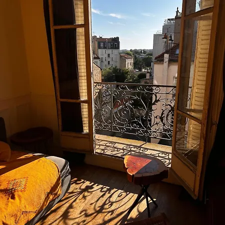 Grand F2 Roland Garros Paris Auteuil Apartment